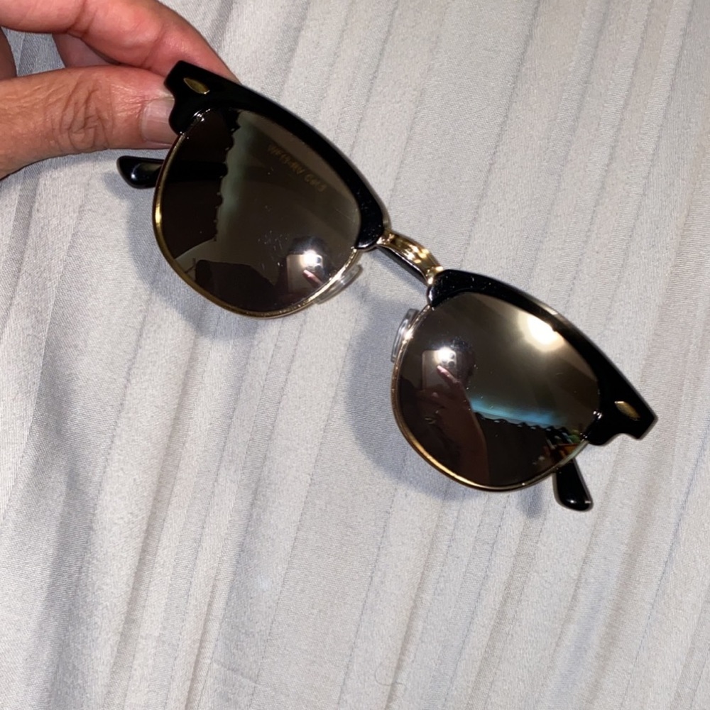 3 pairs of Sunglasses 🕶